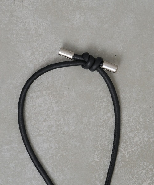 Actually(アクチュアリー)の「ウッドビーズ 本革マルチスマホストラップ(スマホグッズ・レディース・ブラック/グレー/ベージュ・フリー)」の18枚目の写真