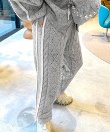 【Alley】ライン入り透かしケーブルニットパンツ