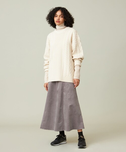 J.PRESS YORK STREET(ジェイプレスヨークストリート)の「【UNISEX】アランケーブルニット(ニット/セーター・メンズ・グレー系/ベージュ系/ダークグリーン系/アイボリー系・LARGE/MEDIUM/SMALL)」の18枚目の写真