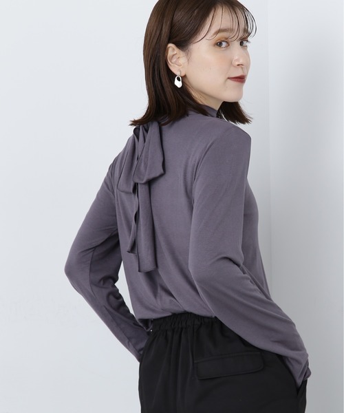 N.(N. Natural Beauty Basic)(エヌエヌナチュラルビューティーベーシック)の「◆ボウタイ付ハイネックカットソー(Tシャツ/カットソー・レディース・ベージュ/オフホワイト/グレー・MEDIUM)」の1枚目の写真