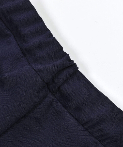 BeBe（ベベ）の「ボンディングタックショートパンツ(90~150cm)（その他パンツ・キッズ・グレー/ネイビー・130cm/120cm/110cm/100cm/140cm/150cm/90cm）」の10枚目の写真