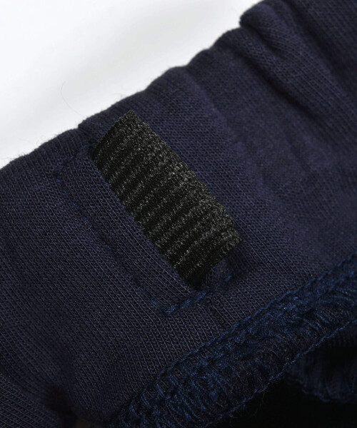 BeBe（ベベ）の「ボンディングタックショートパンツ(90~150cm)（その他パンツ・キッズ・グレー/ネイビー・130cm/120cm/110cm/100cm/140cm/150cm/90cm）」の12枚目の写真