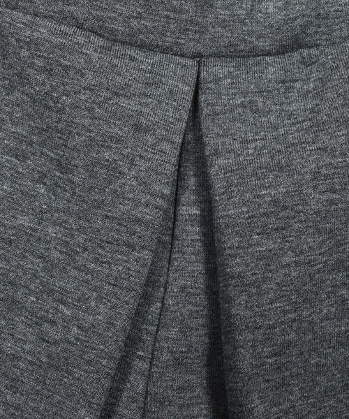 BeBe（ベベ）の「ボンディングタックショートパンツ(90~150cm)（その他パンツ・キッズ・グレー/ネイビー・130cm/120cm/110cm/100cm/140cm/150cm/90cm）」の15枚目の写真