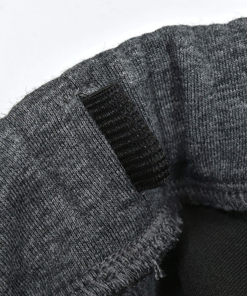 BeBe（ベベ）の「ボンディングタックショートパンツ(90~150cm)（その他パンツ・キッズ・グレー/ネイビー・130cm/120cm/110cm/100cm/140cm/150cm/90cm）」の19枚目の写真