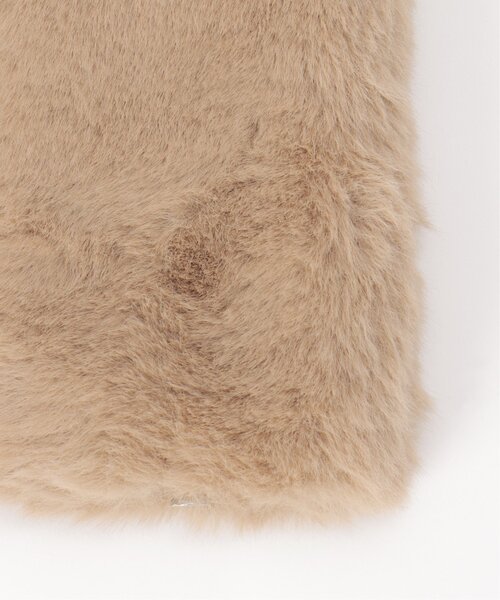 LBC（エルビーシー）の「フェイクファーマグネットティペット（ネックウォーマー/スヌード・レディース・キャメル/グレー・FREE）」の6枚目の写真