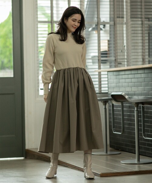 OPAQUE.CLIP（オペークドットクリップ）の「◆ハイネックニット×ギャザースカートドッキングワンピース【洗濯機洗い可】（ワンピース・レディース・ピンク系/ブラック系4/ベージュ系その他7/チャコール・42/40/38）」の14枚目の写真