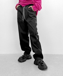 【LVEU.】サイドレースアップジャージパンツ / ボトムス パンツ ジャージ レースアップ ストレッチ 編み上げ ブラック グリーン ZOZOTOWN限定