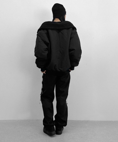 LVEU.（ラブユ.）の「【LVEU.】サイドレースアップジャージパンツ / ボトムス パンツ ジャージ レースアップ ストレッチ 編み上げ ブラック グリーン ZOZOTOWN限定（その他パンツ・レディース・ブラック/グリーン・FREE）」の6枚目の写真