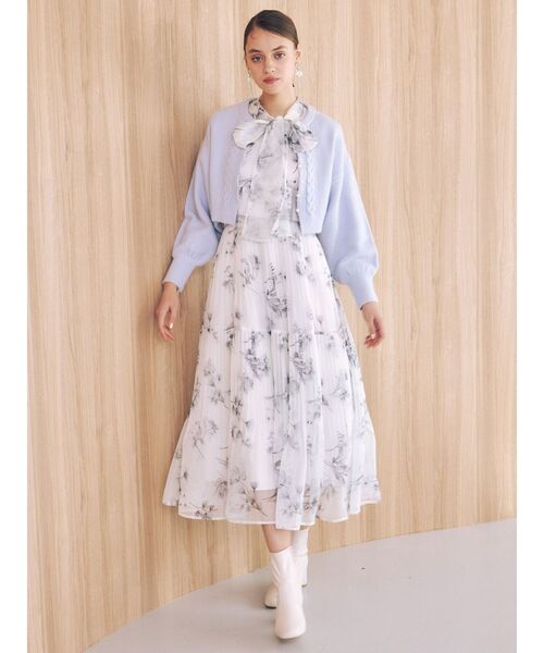 MERCURYDUO（マーキュリーデュオ）の「モモンガスリーブケーブルニットカーディガン（カーディガン/ボレロ・レディース・オフホワイト/ライトブルー・FREE）」の7枚目の写真