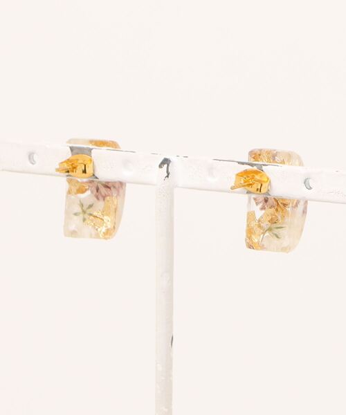 tone(トーン)の「【S.coeuf】【S.coeuf】ピアス アーチ型×かすみ草(MA)(ピアス(両耳用)・レディース・ブルー/パープル・FREE)」の7枚目の写真