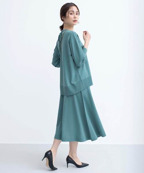 組曲（クミキョク）の「【WEB限定カラーあり】MINA バックリボンニットプルオーバー（ニット/セーター・レディース・アイボリー系9/グリーン系/ライトグレー系9/ブラック系・5/6）」の17枚目の写真