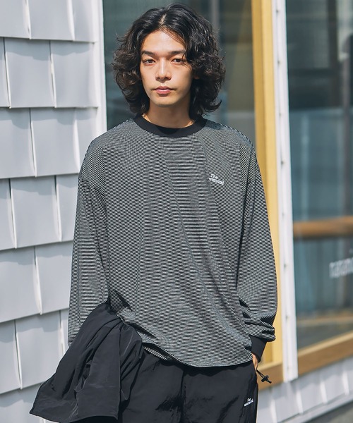 The unormwind（ザアンノームワインド）の「ロゴ刺繍裾ドローコード長袖  Tシャツ 無地/ボーダー（Tシャツ/カットソー・メンズ・ネイビー/ブラック系/ホワイト系/ブラック/ホワイト/ベージュ系・M/L/XL/S）」の19枚目の写真