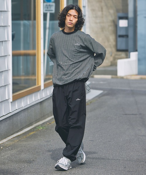 The unormwind（ザアンノームワインド）の「ロゴ刺繍裾ドローコード長袖  Tシャツ 無地/ボーダー（Tシャツ/カットソー・メンズ・ネイビー/ブラック系/ホワイト系/ブラック/ホワイト/ベージュ系・M/L/XL/S）」の20枚目の写真