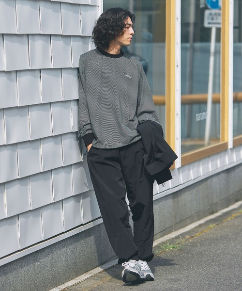 The unormwind（ザアンノームワインド）の「ロゴ刺繍裾ドローコード長袖  Tシャツ 無地/ボーダー（Tシャツ/カットソー・メンズ・ネイビー/ブラック系/ホワイト系/ブラック/ホワイト/ベージュ系・M/L/XL/S）」の21枚目の写真