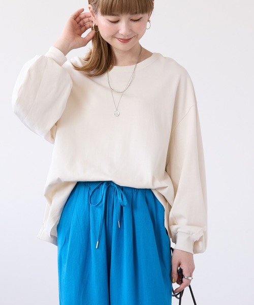 AMERICAN HOLIC（アメリカンホリック）の「袖ボリュームカットプルオーバー（Tシャツ/カットソー・レディース・オフホワイト/チャコールグレー/アイボリー/サックスブルー/イエロー・L/M）」の2枚目の写真