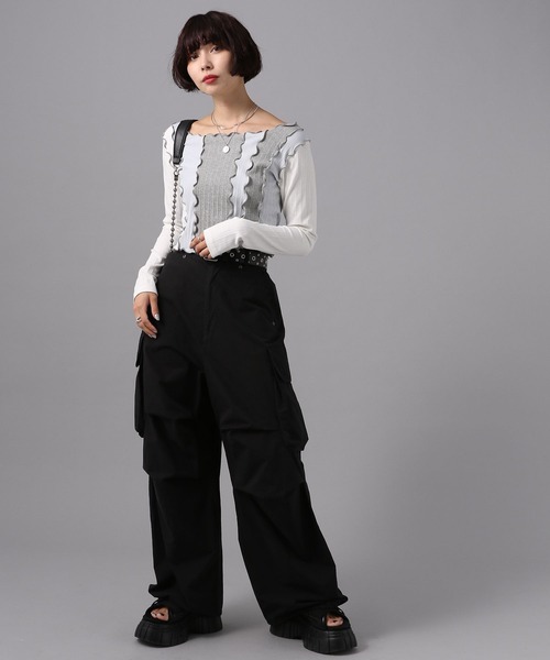 PAGEBOY（ページボーイ）の「ハイショクルーズネックトップス（Tシャツ/カットソー・レディース・ブラック/オフホワイト・FREE）」の6枚目の写真