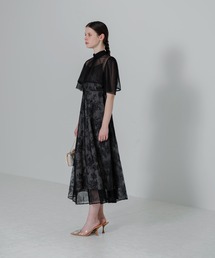 LEJAケープスパンコール刺しゅう花柄総レースチュールキャミソールワンピース レジャ Leja ケープスパンコール刺繍花柄総レースチュールボレロ