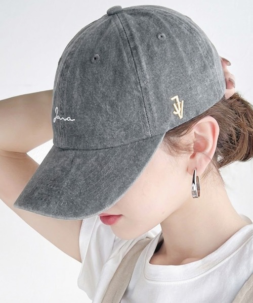 Java(ジャバ)の「《JaVa ジャバコラボ》大人スポーティー。綿100%スタッズロゴ深つばベースボールキャップ(キャップ・レディース・ネイビー/ホワイト/ブラック/チャコール・ONE SIZE)」の3枚目の写真