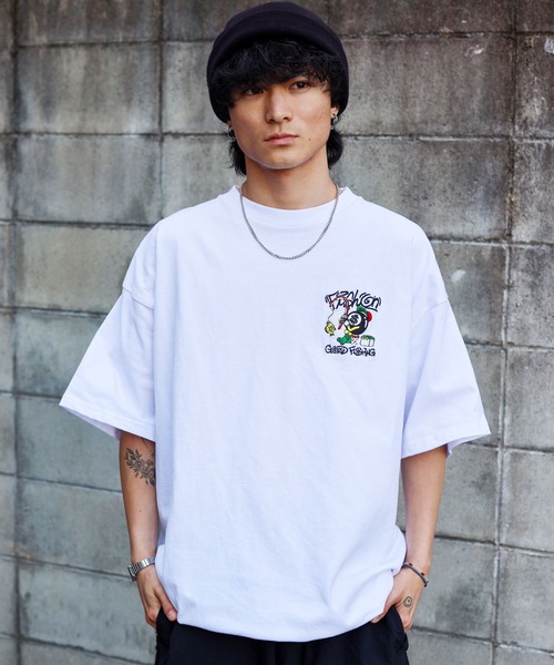 UNIQ ユニク スンヨン着用 Tシャツ SPINNS（スピンズ）の「【ユニセックスで着用可能】ピグメント加工半袖