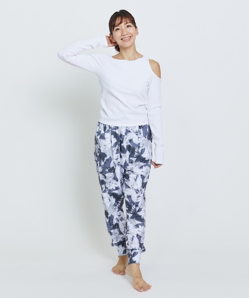 Julier Yoga and Relax（ジュリエヨガアンドリラックス）の「Julier ribbon flowerプリント ギャザーパンツ（その他パンツ・レディース・グリーン/ブルー/グレー・0/1）」の12枚目の写真