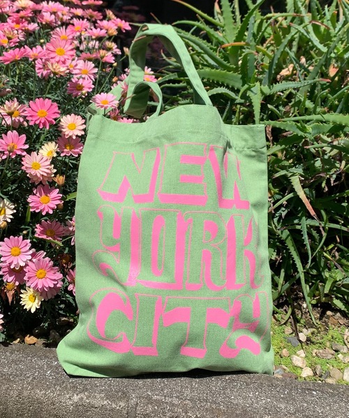 mi via loca（ミヴィアロカ）の「RECYCLED SOFT FABRIC ニューヨークロゴトートバッグ（トートバッグ・レディース・ホワイト系その他/レッド/ライトグリーン/アイボリー・FREE）」の3枚目の写真