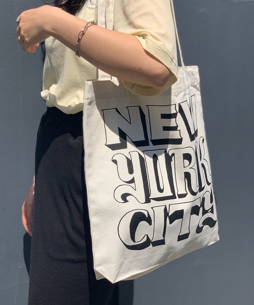 mi via loca（ミヴィアロカ）の「RECYCLED SOFT FABRIC ニューヨークロゴトートバッグ（トートバッグ・レディース・ホワイト系その他/レッド/ライトグリーン/アイボリー・FREE）」の11枚目の写真