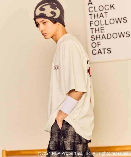 NBA（エヌビーエー）の「[OFF THE COURT by NBA/オフ・ザ・コート バイ NBA] 別注 プリントTシャツ（Tシャツ/カットソー・レディース・C/B/I/G/F/E/D/H/A・XL/L/M/S）」の15枚目の写真