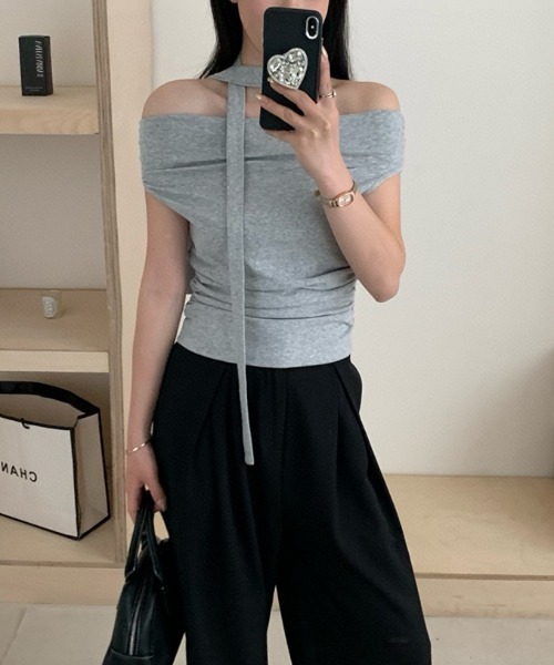 gossip!ロサンゼルス(ゴシップロサンゼルス)の「リボンアクセント オフショルタイトトップス(その他トップス・レディース・レッド/ホワイト/グレー/ブラック・FREE)」の14枚目の写真