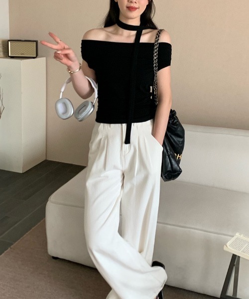 gossip!ロサンゼルス(ゴシップロサンゼルス)の「リボンアクセント オフショルタイトトップス(その他トップス・レディース・レッド/ホワイト/グレー/ブラック・FREE)」の13枚目の写真