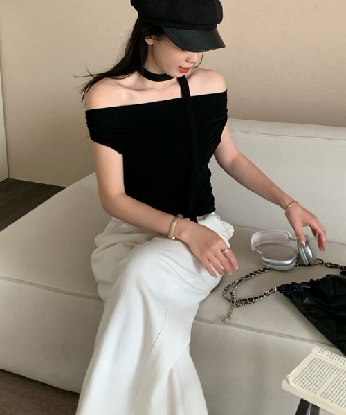 gossip!ロサンゼルス(ゴシップロサンゼルス)の「リボンアクセント オフショルタイトトップス(その他トップス・レディース・レッド/ホワイト/グレー/ブラック・FREE)」の12枚目の写真