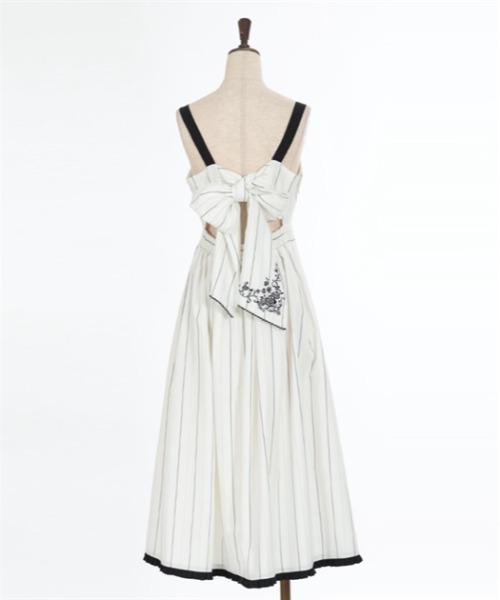 axes femme（アクシーズファム）の「バックリボンストライプジャンパースカート（ジャンパースカート・レディース・グレー/ホワイト/ネイビー・FREE）」の9枚目の写真