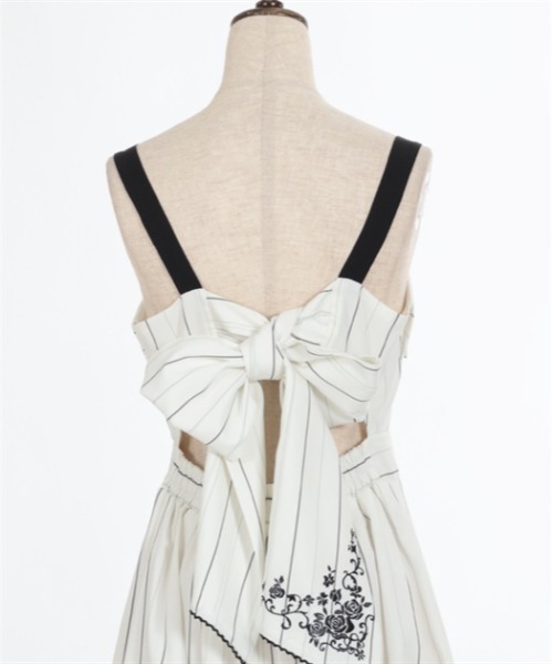 axes femme（アクシーズファム）の「バックリボンストライプジャンパースカート（ジャンパースカート・レディース・グレー/ホワイト/ネイビー・FREE）」の13枚目の写真