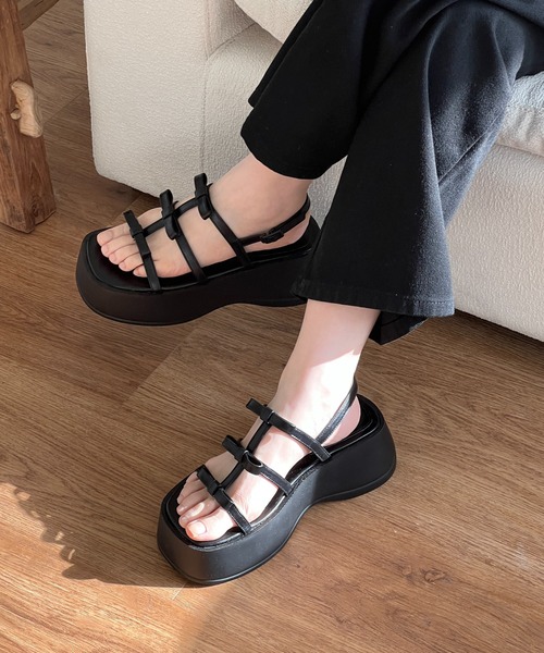 by muni:r（バイ ムニール）の「トリプルリボンプラットフォームサンダル（パンプス・レディース・ホワイト/シルバー/ブラック・25.0cm/24.5cm/24.0cm/23.5cm/23.0cm）」の11枚目の写真