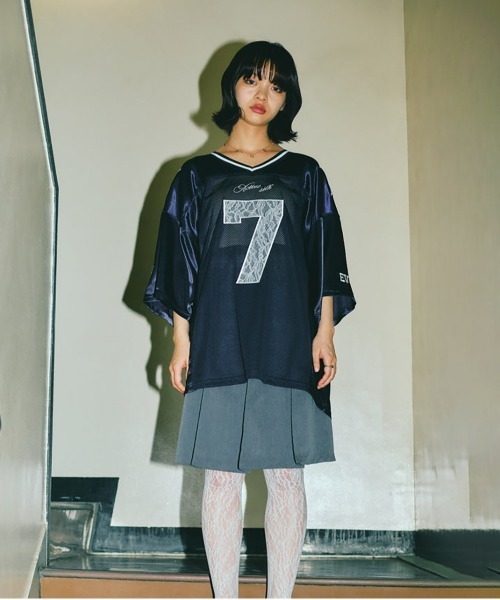 led.tokyo(レッドトウキョウ)の「【led.tokyo】2000archives × led tokyoフットボールTシャツ(Tシャツ/カットソー・レディース・ネイビー・FREE)」の7枚目の写真