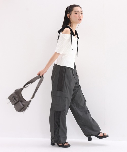 one after another NICE CLAUP(ワンアフターアナザーナイスクラップ)の「サイドレースカーゴパンツ(カーゴパンツ・レディース・ピンク/ホワイト/チャコールグレー/ホワイト系その他・FREE)」の8枚目の写真