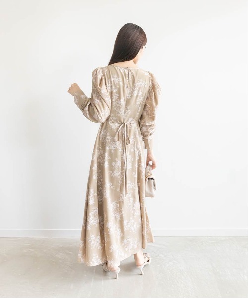 RANDA(ランダ)の「フラワーフリルワンピース(ワンピース・レディース・ベージュ/ブラック/ホワイト・1/0)」の11枚目の写真