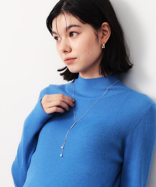 OPAQUE.CLIP（オペークドットクリップ）の「パール調×バー ロングネックレス（ネックレス・レディース・ゴールド/シルバー・00）」の5枚目の写真