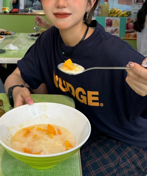 WudgeBoy（ワッジボーイ）の「wudge B logo t-shirts（Tシャツ/カットソー・レディース・カーキ/ネイビー/ホワイト・MEDIUM/LARGE/X-LARGE）」の20枚目の写真