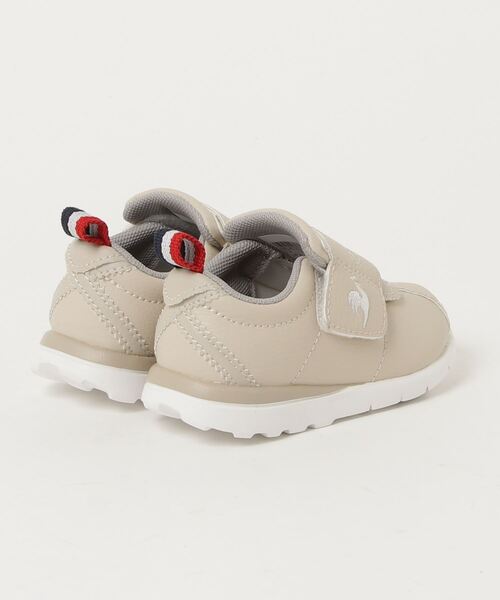 le coq sportif(ルコックスポルティフ)の「LCS モンペリエ VI F(スニーカー・キッズ・ホワイト×ブラック/ベージュ系・15.5cm/13.0cm/13.5cm/14.0cm/14.5cm/15.0cm/16.0cm/17.0cm/18.0cm/16.5cm/17.5cm)」の7枚目の写真