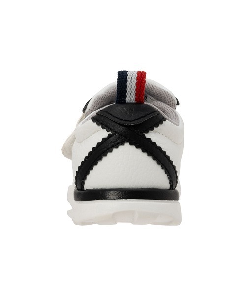 le coq sportif(ルコックスポルティフ)の「LCS モンペリエ VI F(スニーカー・キッズ・ホワイト×ブラック/ベージュ系・15.5cm/13.0cm/13.5cm/14.0cm/14.5cm/15.0cm/16.0cm/17.0cm/18.0cm/16.5cm/17.5cm)」の5枚目の写真