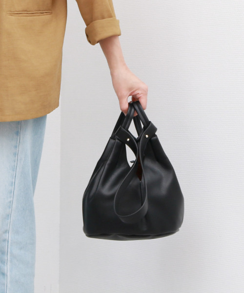 kakatoo（カカトゥ）の「カカトゥ kakatoo / バゲット2wayバッグ（ショルダーバッグ・レディース・ブラック/シルバー/パープル・FREE）」の2枚目の写真