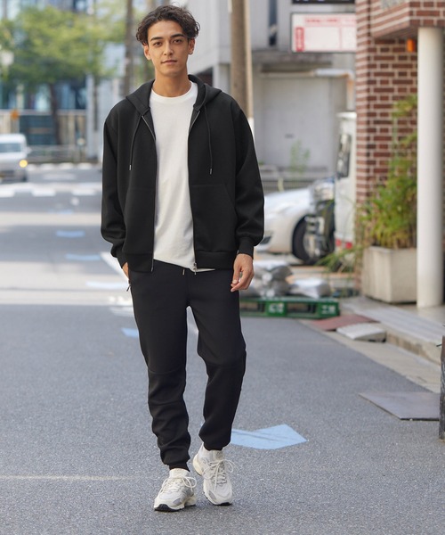 coca(coca)(コカ)の「ハリ感ダンボールニット ジップアップパーカー(パーカー・メンズ・ライトベージュ/ブラック・M/L/XL)」の7枚目の写真