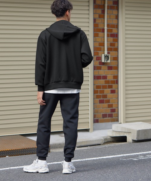 coca(coca)(コカ)の「ハリ感ダンボールニット ジップアップパーカー(パーカー・メンズ・ライトベージュ/ブラック・M/L/XL)」の10枚目の写真