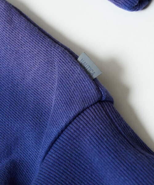 NAUTICA(ノーティカ)の「NAUTICA/ノーティカ Garment Dyed Bleach Washed Arch Logo Crewneck Sweatshirt/ガーメントダイ アーチロゴ クルーネックスウェット(スウェット・メンズ・ブラック/ブラウン/ネイビー/パープル・X-LARGE/LARGE/MEDIUM/SMALL)」の8枚目の写真