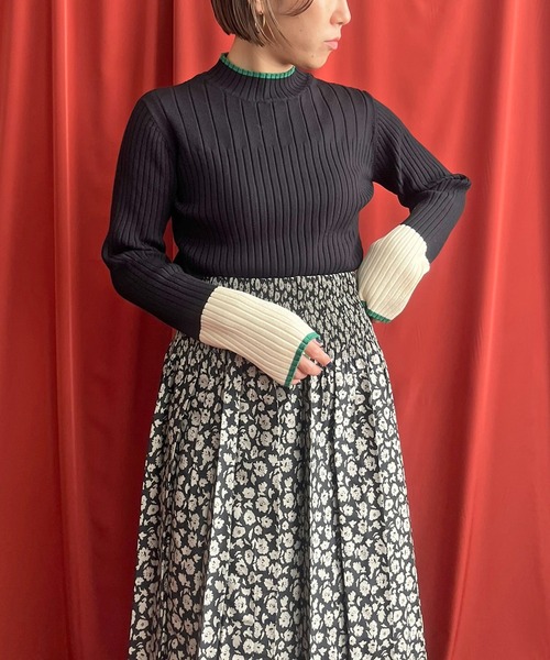 LHELBIE(レルビエ)の「トリミングバイカラーニットトップス(ニット/セーター・レディース・アイボリー/ブラック/パープル・M)」の15枚目の写真
