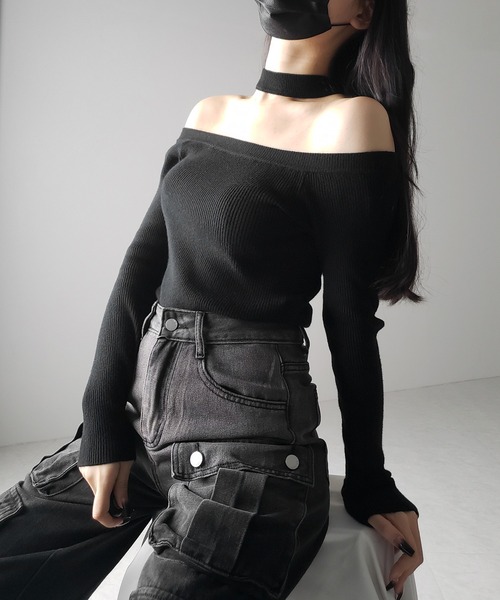 me+em select（ミームセレクト）の「※※【 ２color 】チョーカーオフショルリブニットトップス ／choker offshoulder lib knit tops（ニット/セーター・レディース・ブラック/アイボリー・FREE）」の10枚目の写真