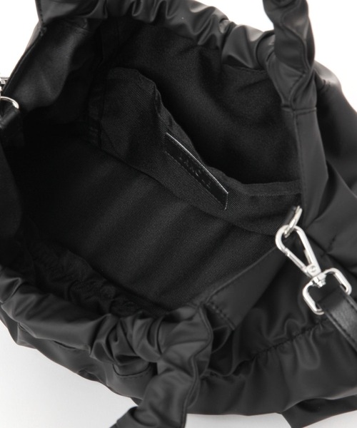 LAKOLE（ラコレ）の「ギャザー2WAYミニショルダーバッグ / 161575（ショルダーバッグ・レディース・シルバー/ライトベージュ/ブラック・FREE）」の17枚目の写真