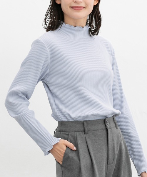 Honeys(ハニーズ)の「【ハニぽか】あったかメローハイネック(Tシャツ/カットソー・レディース・ピンク/ミント/オフホワイト/ライトイエロー/ブラック/グレイッシュベージュ/アイボリー/スミクロ/サックスブルー・S/M/L/LL)」の7枚目の写真