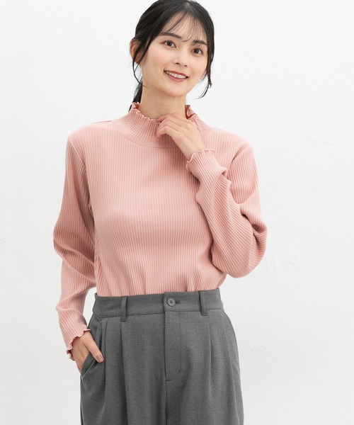 Honeys(ハニーズ)の「【ハニぽか】あったかメローハイネック(Tシャツ/カットソー・レディース・ピンク/ミント/オフホワイト/ライトイエロー/ブラック/グレイッシュベージュ/アイボリー/スミクロ/サックスブルー・S/M/L/LL)」の16枚目の写真