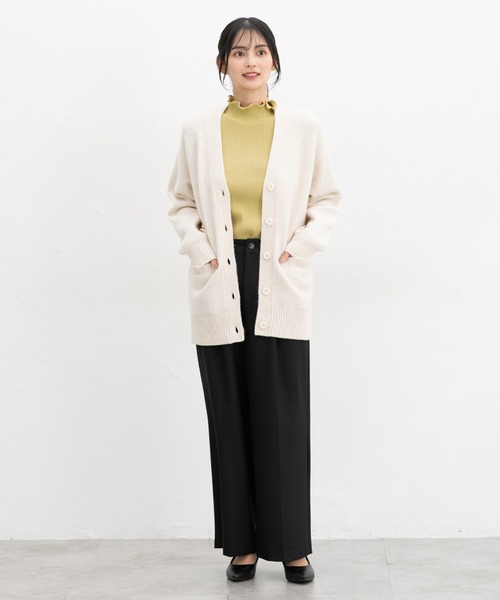 Honeys(ハニーズ)の「【ハニぽか】あったかメローハイネック(Tシャツ/カットソー・レディース・ピンク/ミント/オフホワイト/ライトイエロー/ブラック/グレイッシュベージュ/アイボリー/スミクロ/サックスブルー・S/M/L/LL)」の17枚目の写真